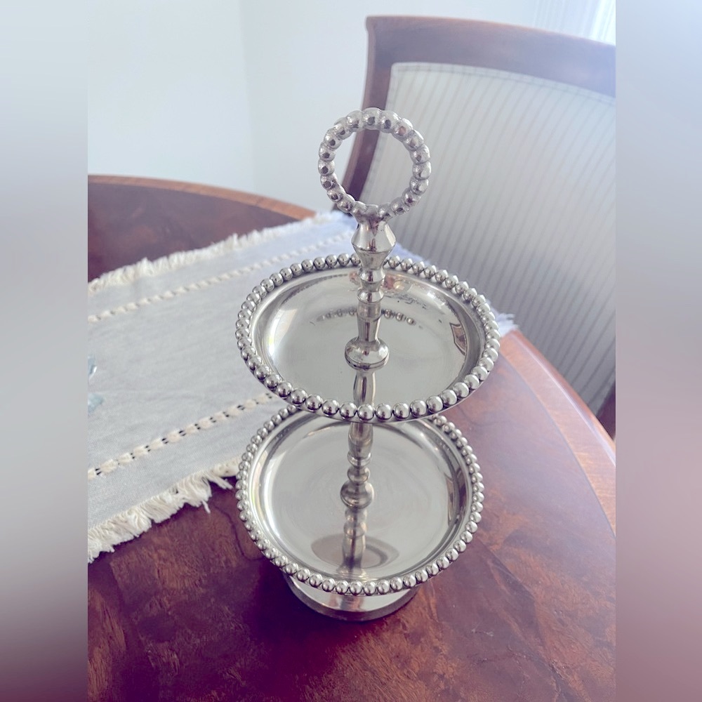 Domain Two Tier Stan for cookies or candy